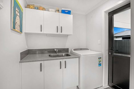 Photo of property in 37 Clydesdale Drive, Holmes Hill, Oamaru, 9401