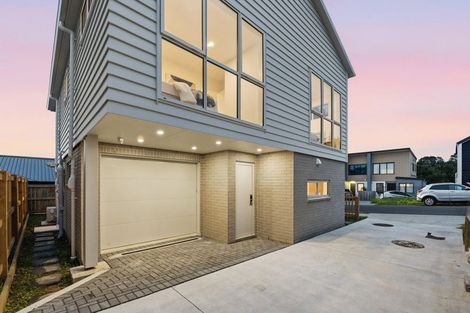 Photo of property in 6a Kaimai Avenue, Massey, 0614
