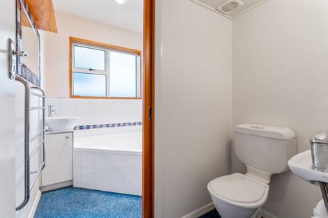 Photo of property in 2 Warwick Street, Balaclava, Dunedin, 9011