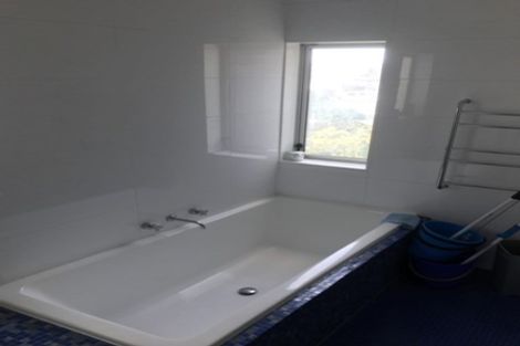 Photo of property in 39 Robieson Street, Roseneath, Wellington, 6011
