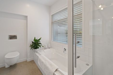 Photo of property in 11 Chapel Street, Russell, 0202
