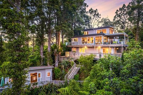 Photo of property in 20 Rangiwai Road, Titirangi, Auckland, 0604