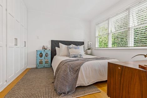 Photo of property in 121 Taikata Road, Te Atatu Peninsula, Auckland, 0610