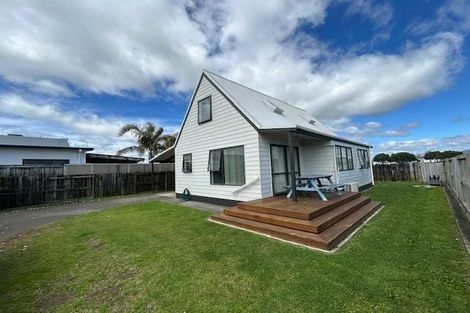 Photo of property in 884b Papamoa Beach Road, Papamoa Beach, Papamoa, 3118