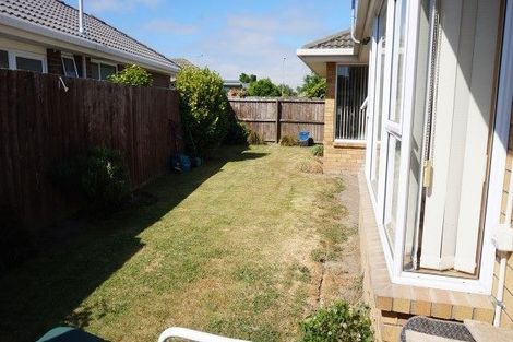 Photo of property in 5 Mull Place, Broomfield, Christchurch, 8042