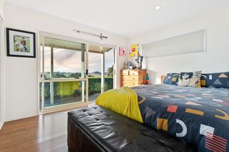 Photo of property in 254 Rimmer Road, Helensville, 0875