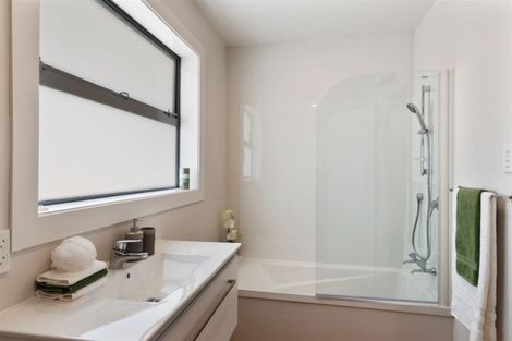 Photo of property in 55 Mcfaddens Road, St Albans, Christchurch, 8052