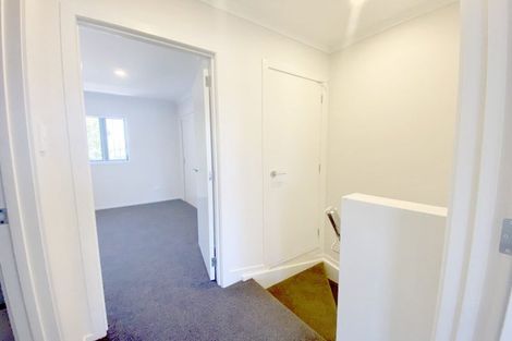 Photo of property in 2/9 Marlene Avenue, Te Atatu South, Auckland, 0610