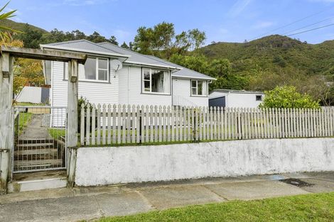 Photo of property in 47a Judd Crescent, Naenae, Lower Hutt, 5011