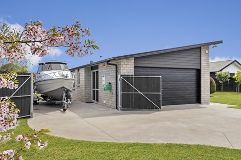 Photo of property in 5 Vivien Place, Patumahoe, Pukekohe, 2679