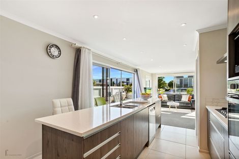 Photo of property in 7 Rangihina Road, Hobsonville, Auckland, 0616