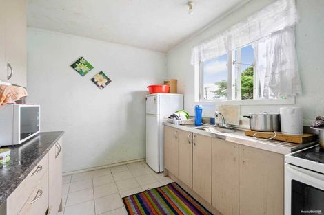 Photo of property in 33 Johnstones Road, Otara, Auckland, 2023