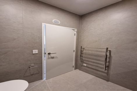 Photo of property in 18 Black Shed Road, Flat Bush, 2019