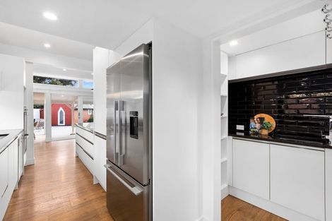 Photo of property in 64 Kings Crescent, Hutt Central, Lower Hutt, 5010