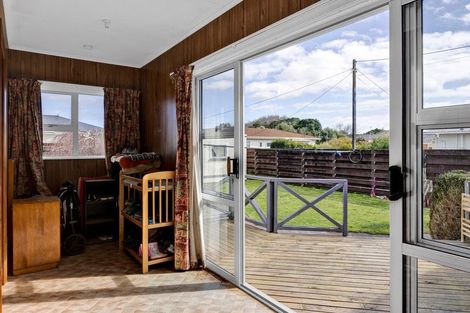 Photo of property in 21 Vogel Street, Hawera, 4610