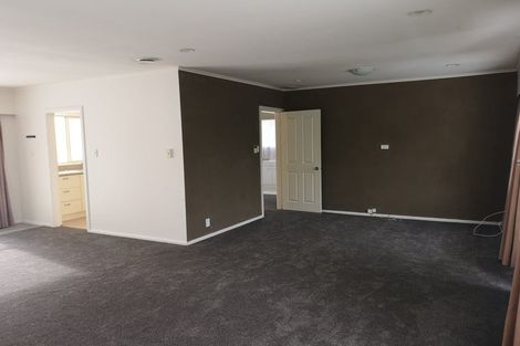 Photo of property in 90 Beach Road, Mellons Bay, Auckland, 2014