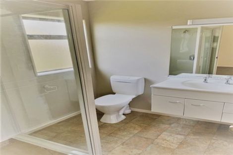 Photo of property in 5 Blythfield Place, Taradale, Napier, 4112