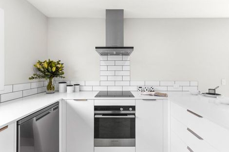 Photo of property in 3a Pembroke Street, Taradale, Napier, 4112