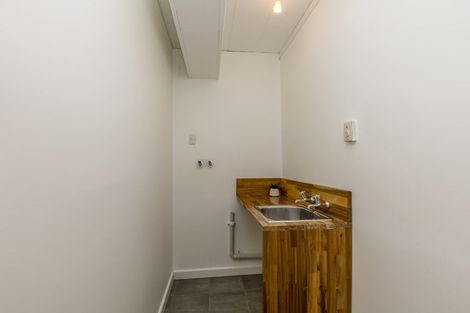 Photo of property in 142 The Ridgeway, Mornington, Wellington, 6021