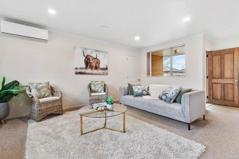 Photo of property in 14 Les Marston Place, Pukekohe, 2120