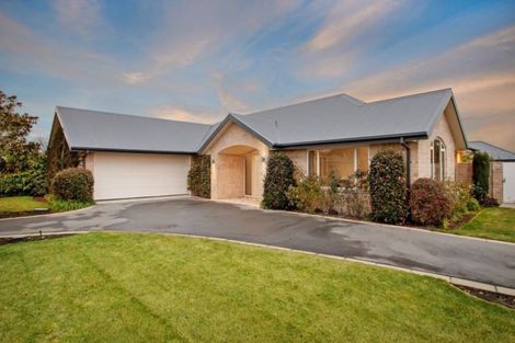 Photo of property in 12 Richard Seddon Drive, Northwood, Christchurch, 8051