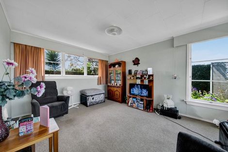 Photo of property in 12 Surrey Street, Hawera, 4610