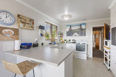 Photo of property in 6 Omata Road, Westown, New Plymouth, 4310