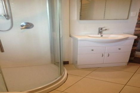 Photo of property in 8 Eclipse Place, Half Moon Bay, Auckland, 2012