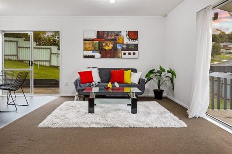 Photo of property in 24 Garton Drive, Massey, Auckland, 0614