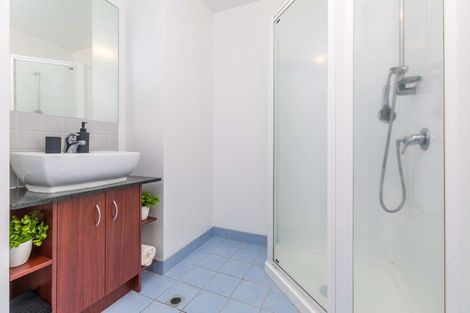 Photo of property in 2i/17 Crown Lynn Place, New Lynn, Auckland, 0600
