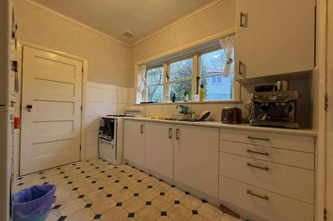 Photo of property in 84 Sunshine Avenue, Karori, Wellington, 6012