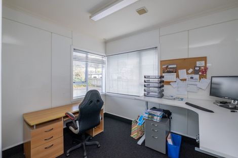 Photo of property in 379 Broadway, Stratford, 4332