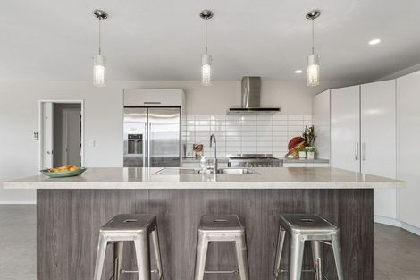 Photo of property in 36 Benmore Crescent, Pyes Pa, Tauranga, 3112