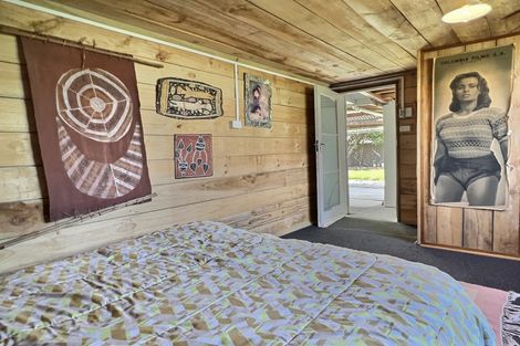 Photo of property in 82 Ferry Road, Clive, 4102