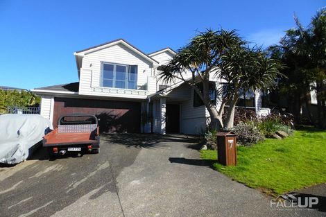 Photo of property in 7 Landmark Drive, Te Atatu Peninsula, Auckland, 0610