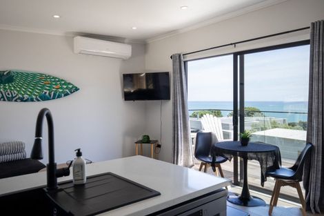Photo of property in 14 Whaanga Road, Raglan, 3297
