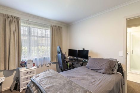 Photo of property in 35 Noumea Drive, Rangatira Park, Taupo, 3330