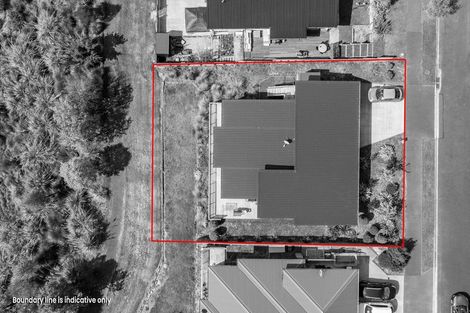 Photo of property in 33 Grandvista Drive, Green Island, Dunedin, 9018