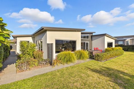 Photo of property in 22 Taranui Way, Paraparaumu Beach, Paraparaumu, 5032