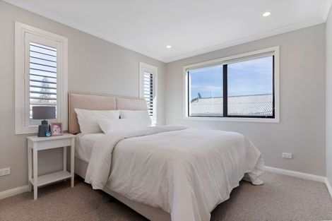 Photo of property in 6 Bevyn Street, Castor Bay, Auckland, 0620