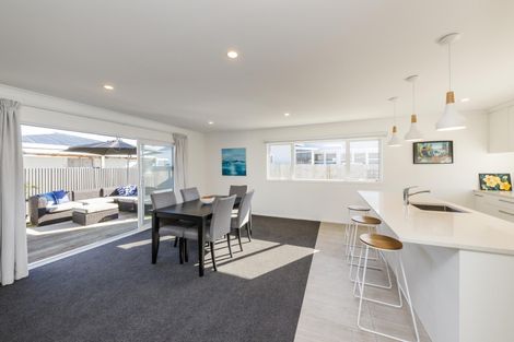 Photo of property in 34 Shamrock Street, Takaro, Palmerston North, 4412