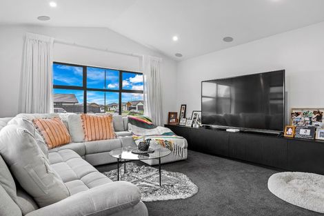 Photo of property in 3 Ladybridge Drive, Rolleston, 7615