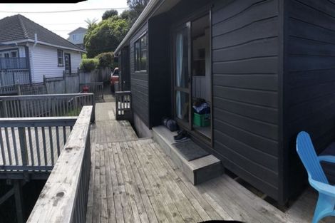 Photo of property in 64 Bassett Road, Johnsonville, Wellington, 6037