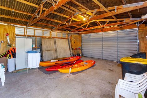 Photo of property in 18 Daphne Road, Tairua, 3508