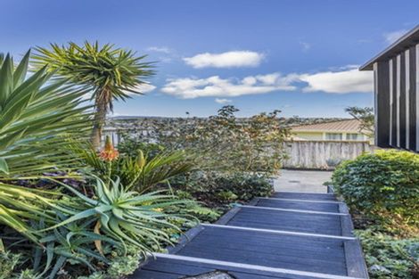 Photo of property in 16 Tuki Street, Titahi Bay, Porirua, 5022