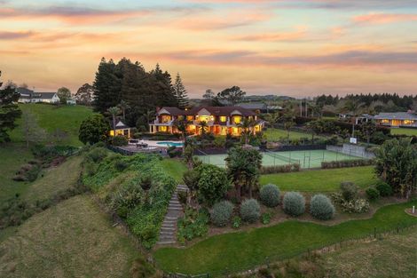 Photo of property in 84 Potts Road, Whitford, Howick, 2571