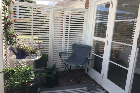 Photo of property in 2 Maungawhare Place, Otumoetai, Tauranga, 3110