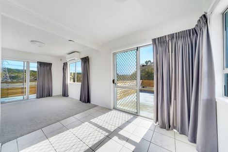 Photo of property in 6 Deacon Road, Riverhead, Kumeu, 0892