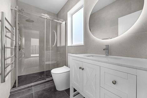 Photo of property in 33 Kaitiaki Drive, Clarks Beach, 2122