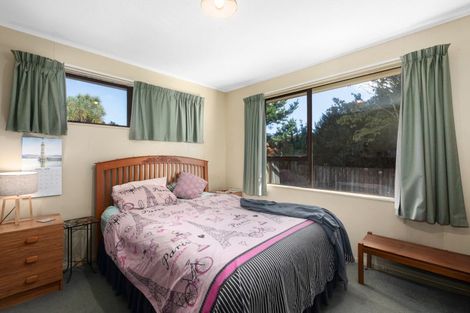 Photo of property in 6 Japonica Crescent, Ranui, Porirua, 5024
